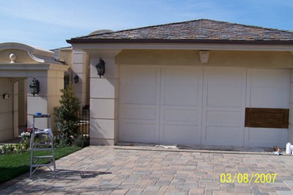 Garage-Door-Stain-Before-1024x768
